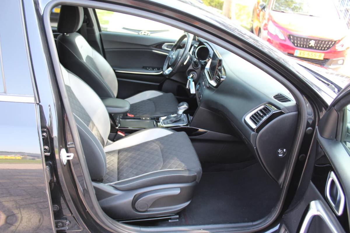 Kia ProCeed Kia ProCeed 1.4 T-GDI GT-Line AUTOMAAT RIJKLAAR PRIJS CARPLAY MULTIMEDIA CAMERA