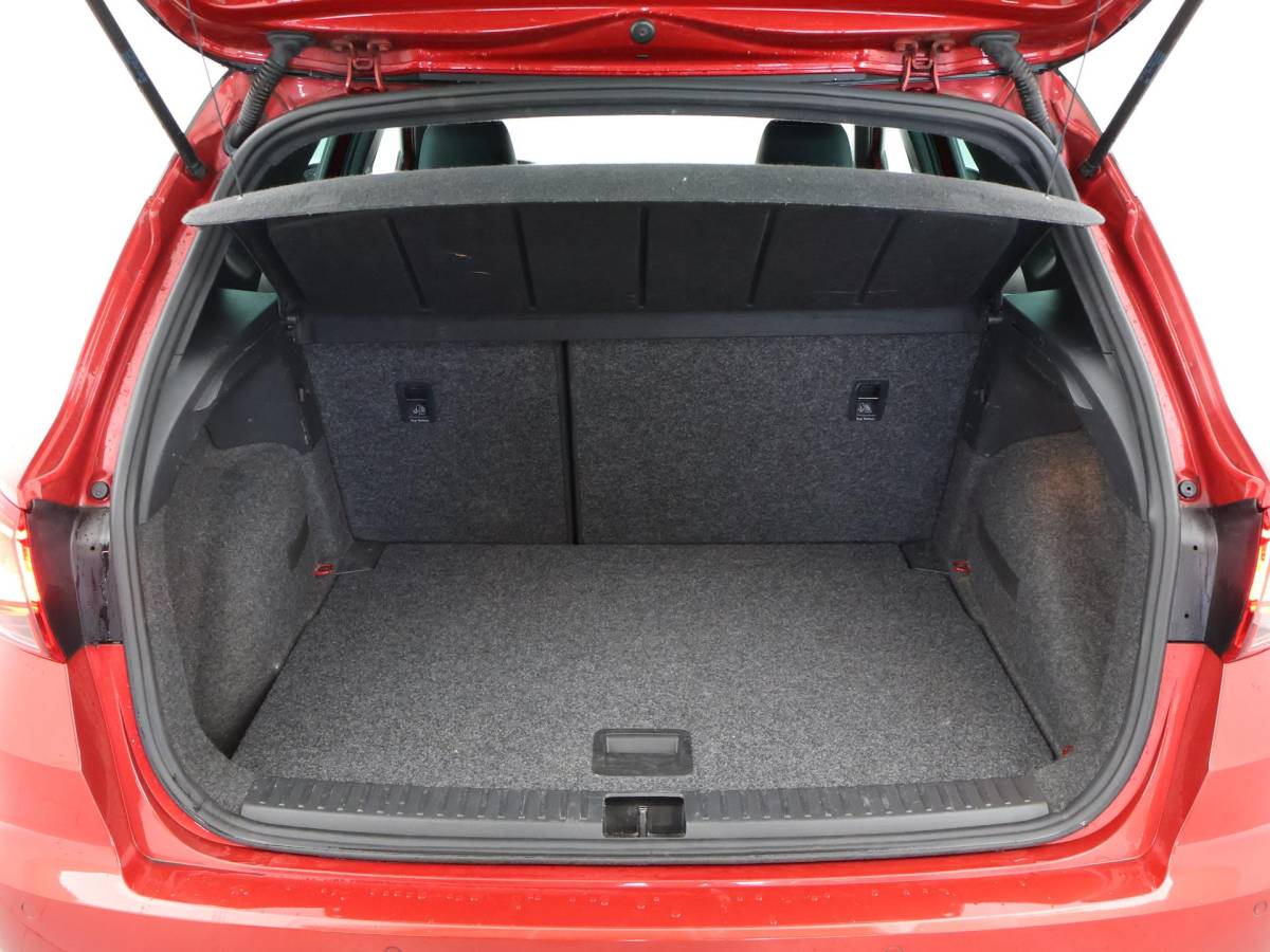 SEAT Arona SEAT Arona 1.0 TSI AUT. FR SPORT + ADAPTIVE CRUISE | CAMERA VIRTUAL COCKPIT | TREKHAAK | APPLE CARPLAY | LED | STOELVERWARMING