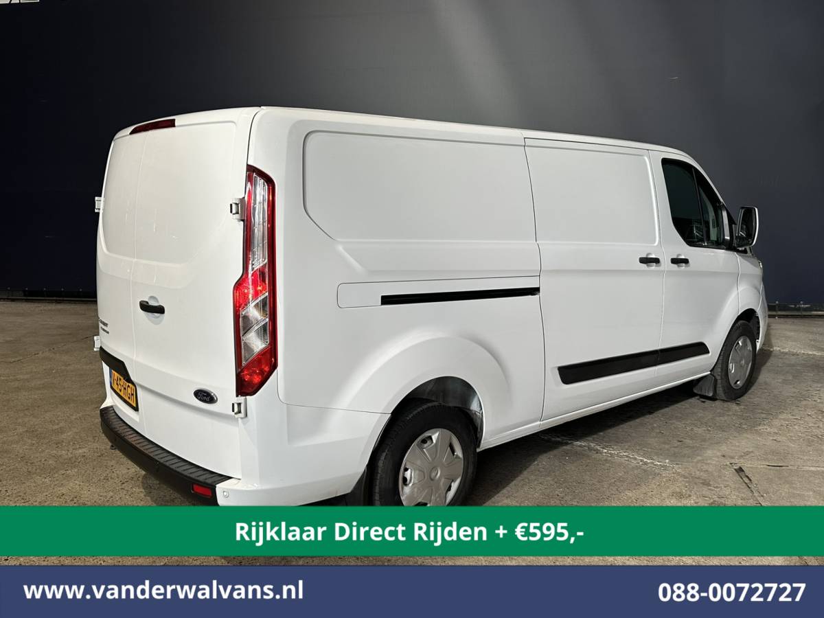 Ford Transit Custom Ford Transit Custom 2.0 TDCI L2H1 Euro6 Airco | Camera | Android auto | Cruisecontrol | Parkeersensoren verwarmde voorruit, bijrijdersbank, 2800kg trekvermogen
