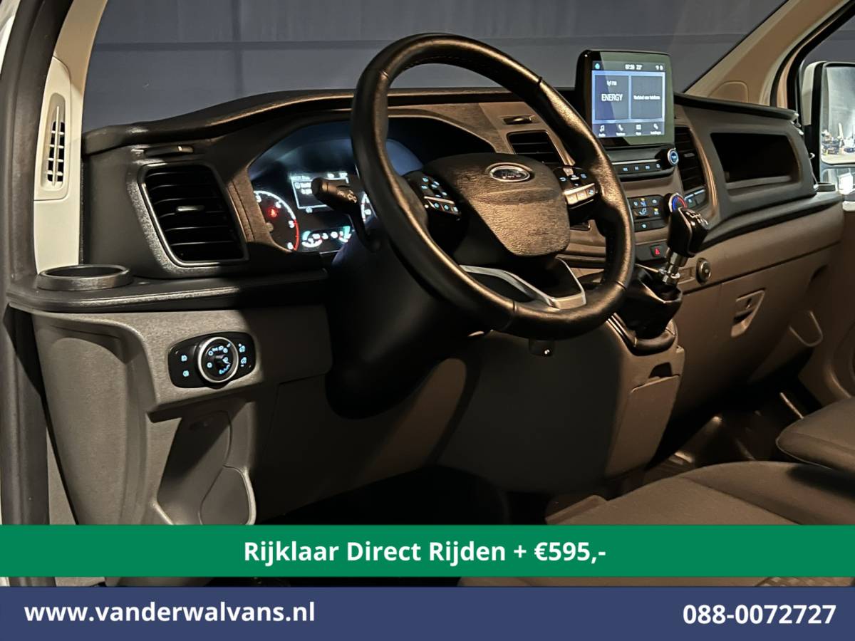 Ford Transit Custom Ford Transit Custom 2.0 TDCI L2H1 Euro6 Airco | Camera | Android auto | Cruisecontrol | Parkeersensoren verwarmde voorruit, bijrijdersbank, 2800kg trekvermogen