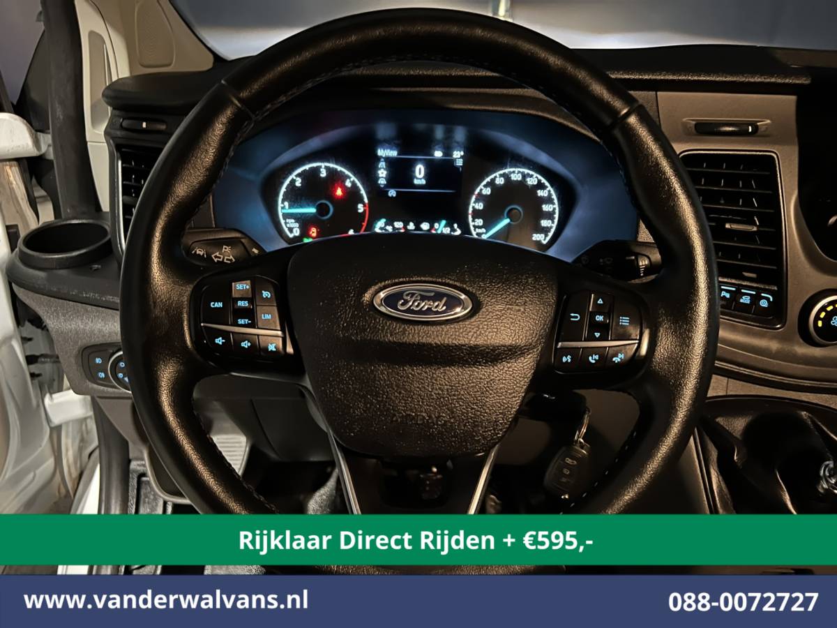 Ford Transit Custom Ford Transit Custom 2.0 TDCI L2H1 Euro6 Airco | Camera | Android auto | Cruisecontrol | Parkeersensoren verwarmde voorruit, bijrijdersbank, 2800kg trekvermogen