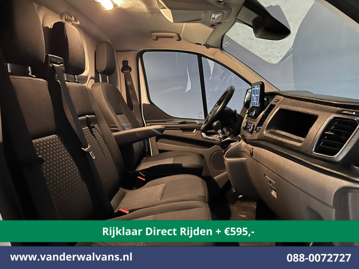 Ford Transit Custom Ford Transit Custom 2.0 TDCI L2H1 Euro6 Airco | Camera | Android auto | Cruisecontrol | Parkeersensoren verwarmde voorruit, bijrijdersbank, 2800kg trekvermogen