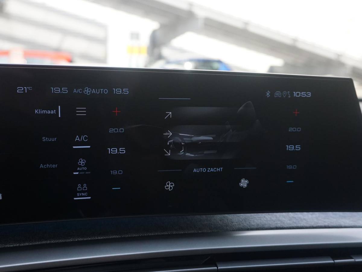 Peugeot 5008 Peugeot 5008 1.2 Hybrid 136 Allure 7p | 7 ZITPLAATSEN | AUTOMAAT |