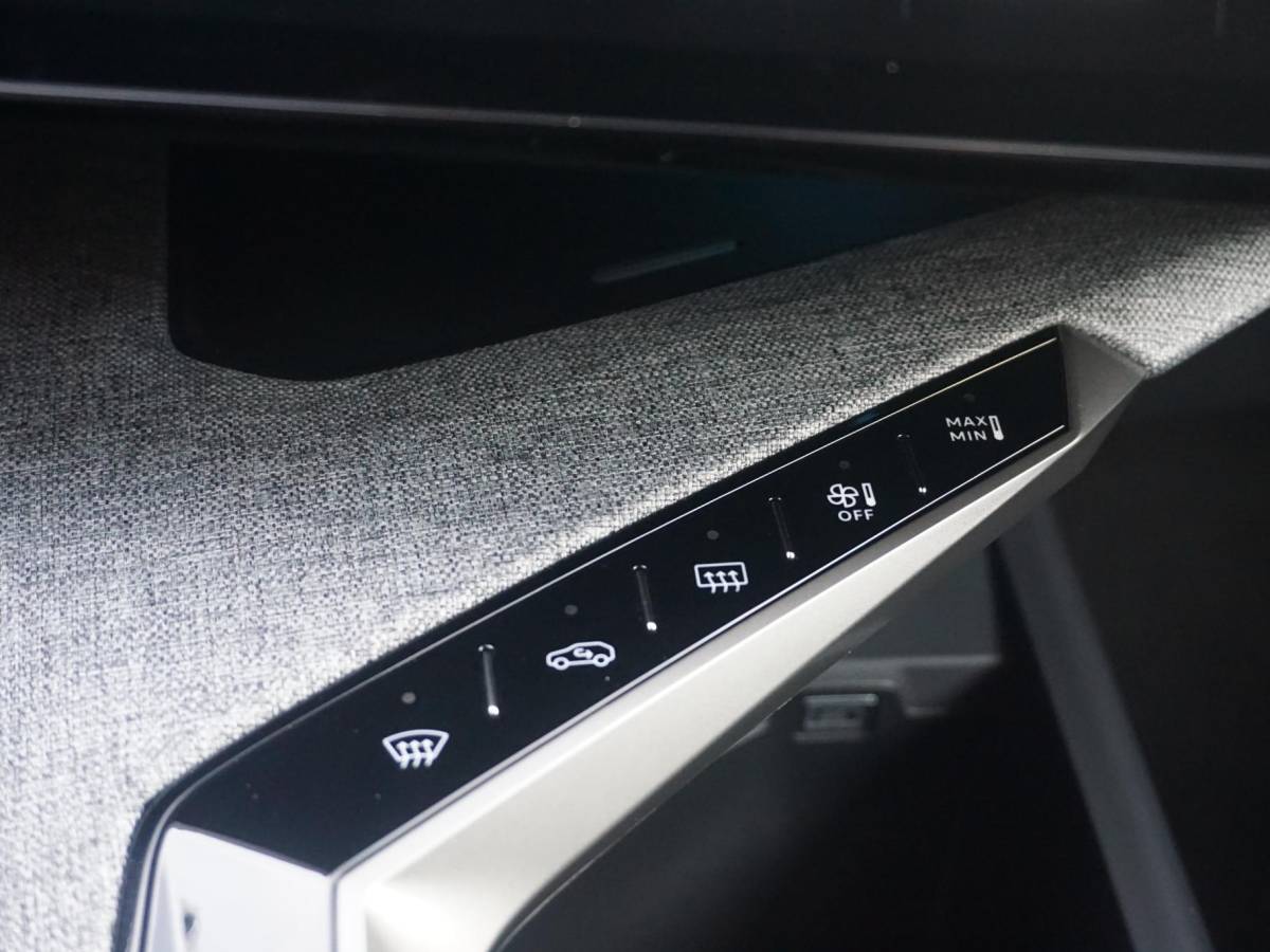 Peugeot 5008 Peugeot 5008 1.2 Hybrid 136 Allure 7p | 7 ZITPLAATSEN | AUTOMAAT |