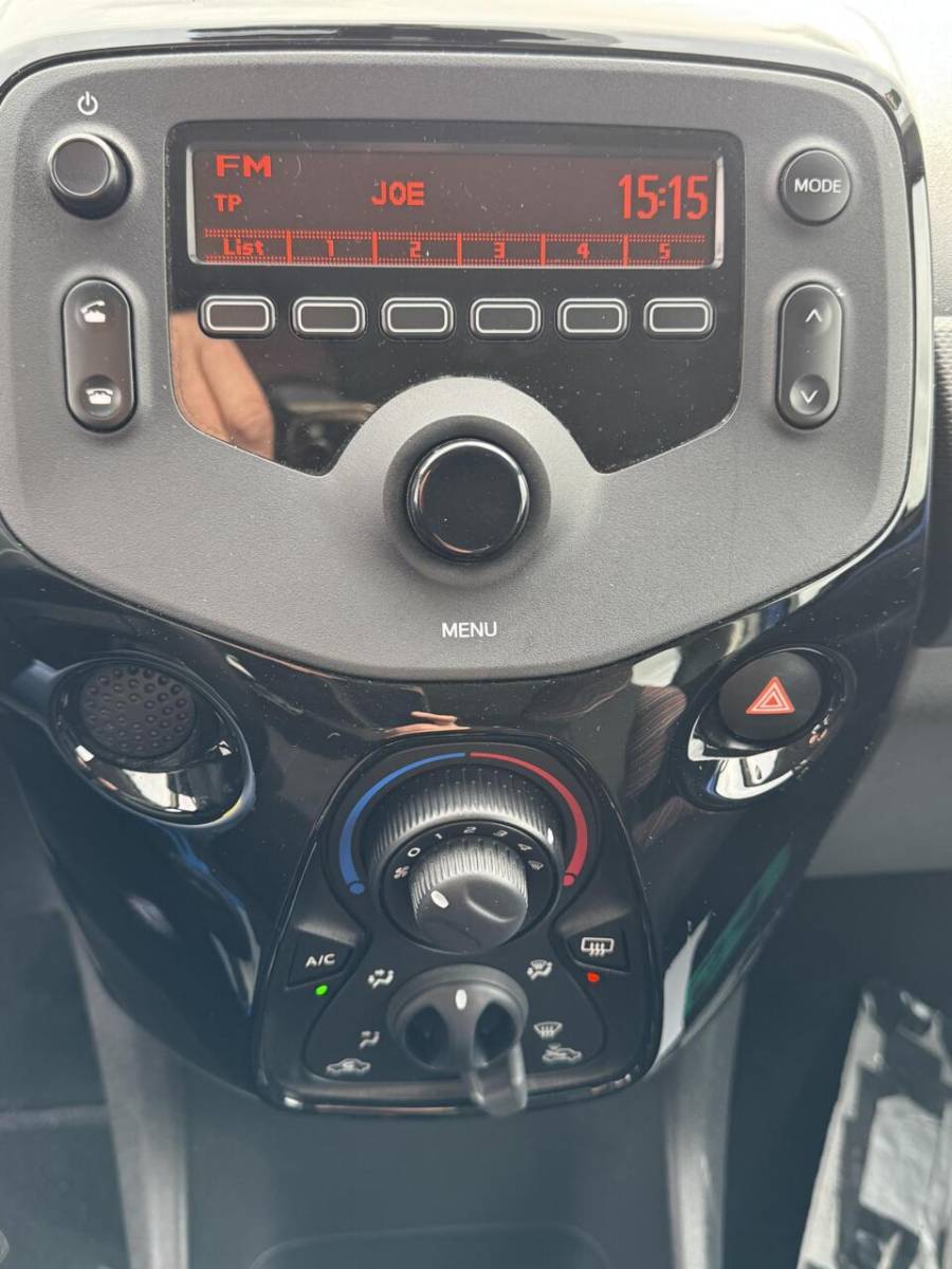 Citroën C1 Citroen C1 1.0 VTi Feel 98934km 5 deurs lm velgen airco lm velgen