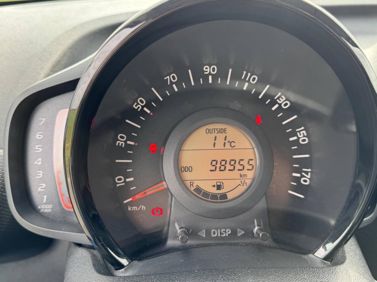 Citroën C1 Citroen C1 1.0 VTi Feel 98934km 5 deurs lm velgen airco lm velgen