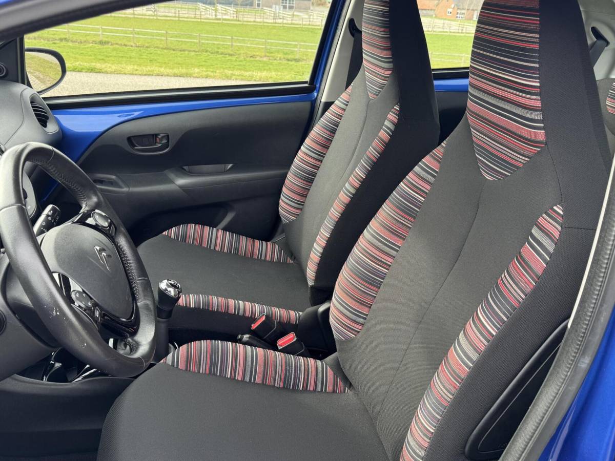 Citroën C1 Citroen C1 1.0 VTi Feel 98934km 5 deurs lm velgen airco lm velgen