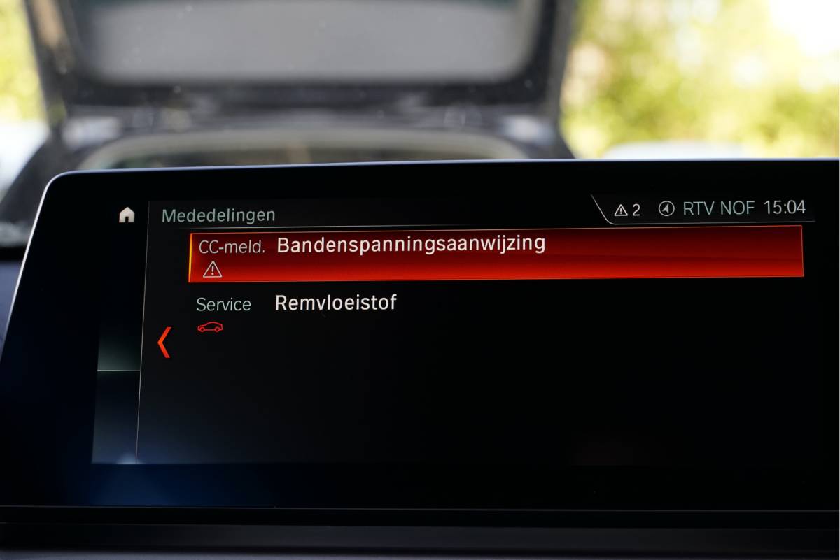 BMW X1 BMW X1 sDrive20i 192PK! Automaat VDL Nedcar Edition Executive BJ2020 Lmv 18″ | Led | Pdc | Navi | Sideskirts | Head-Up display | Elek. achterklep | Climate control | Cruise control | Lederen bekleding | Verwarmde voorstoelen | Zwarte hemel | Getint glas