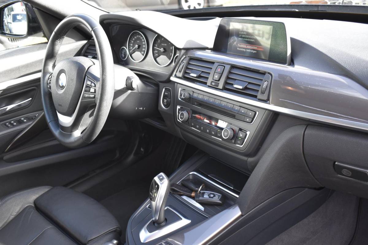 BMW 3 Serie BMW 3-serie Gran Turismo 320i Executive