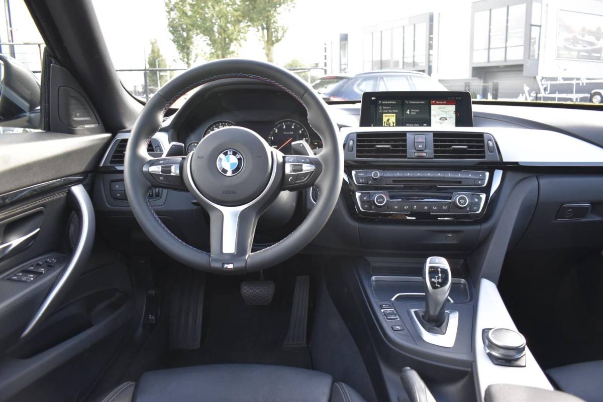 BMW 3 Serie BMW 3-serie Gran Turismo 320i High Executive