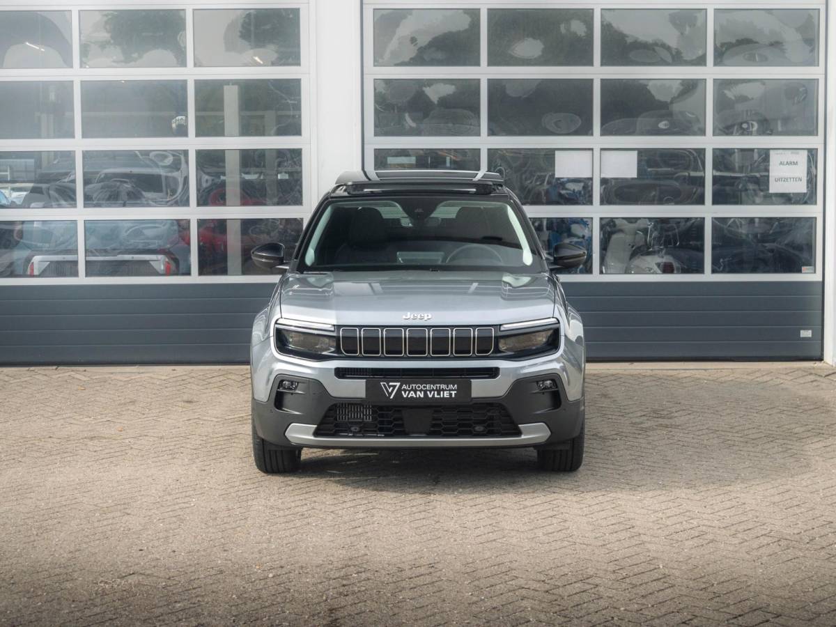 Jeep Avenger Jeep Avenger 1.2 e-Hybrid Summit | Uit voorraad leverbaar | Winter Pack | Schuif/Kanteldak | Infotaiment&Convenience Pack | Bicolore