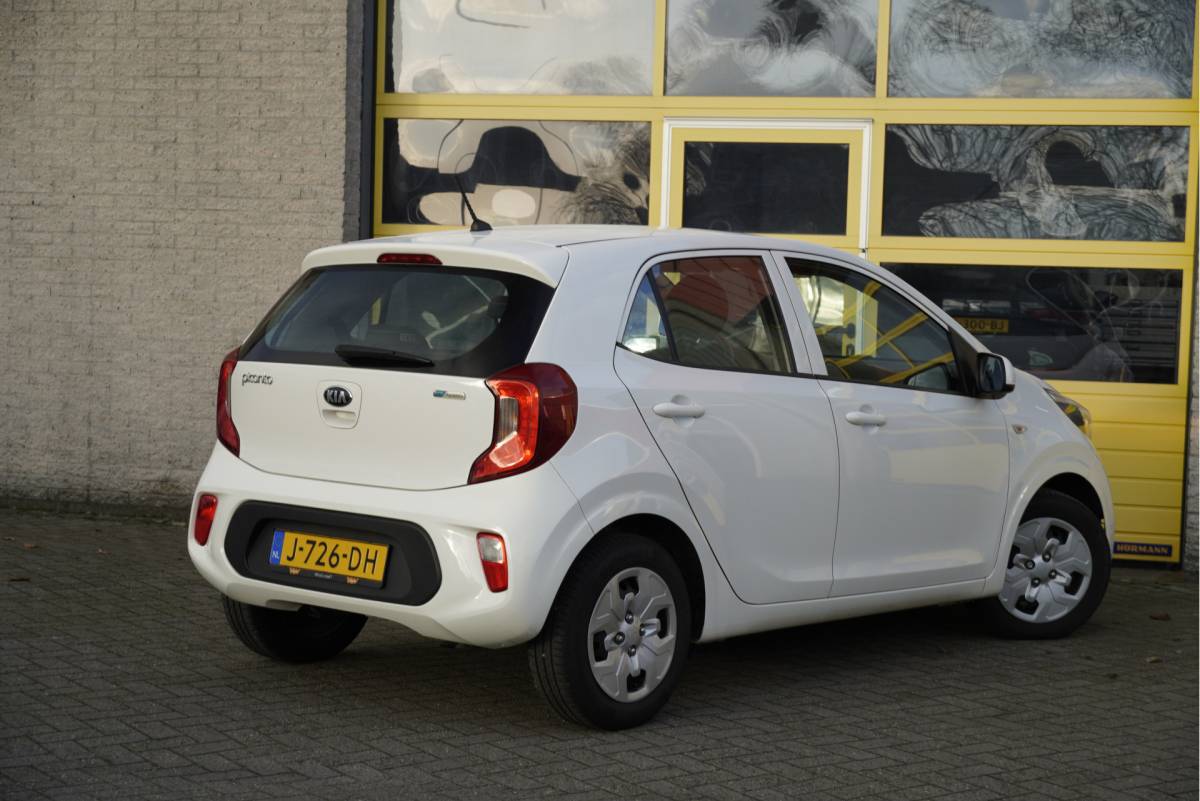 Kia Picanto Kia Picanto 1.0 5drs ComfortLine BJ2020 Audio | Airco | Stuurbekrachtiging | Getint glas