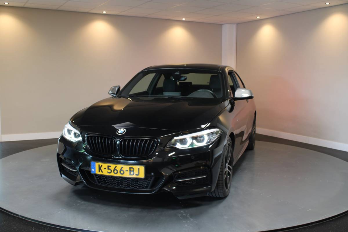BMW 2 Serie BMW 2-serie Coupé M240i xDrive High Executive *Stage2|446Pk!* Eventuri|Carbon|Carplay
