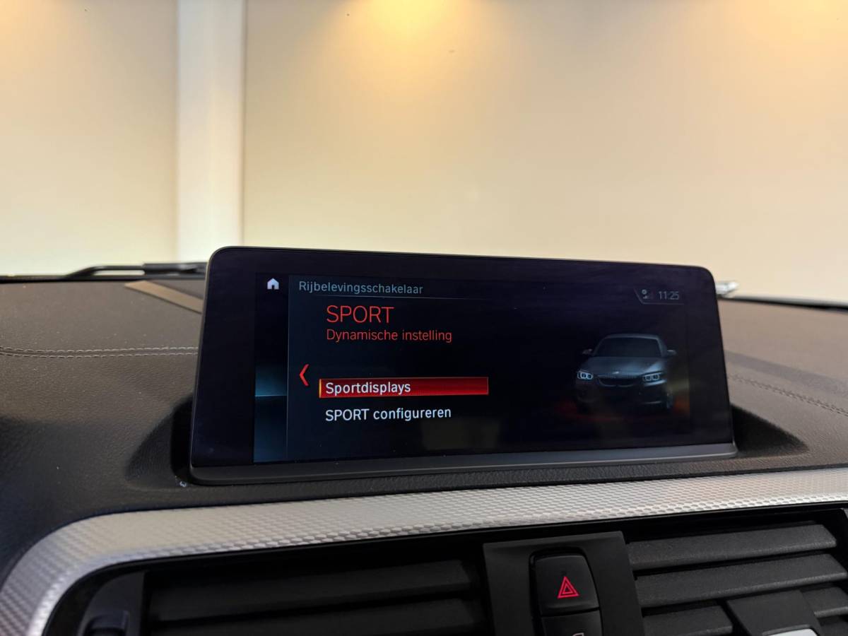 BMW 2 Serie BMW 2-serie Coupé M240i xDrive High Executive *Stage2|446Pk!* Eventuri|Carbon|Carplay