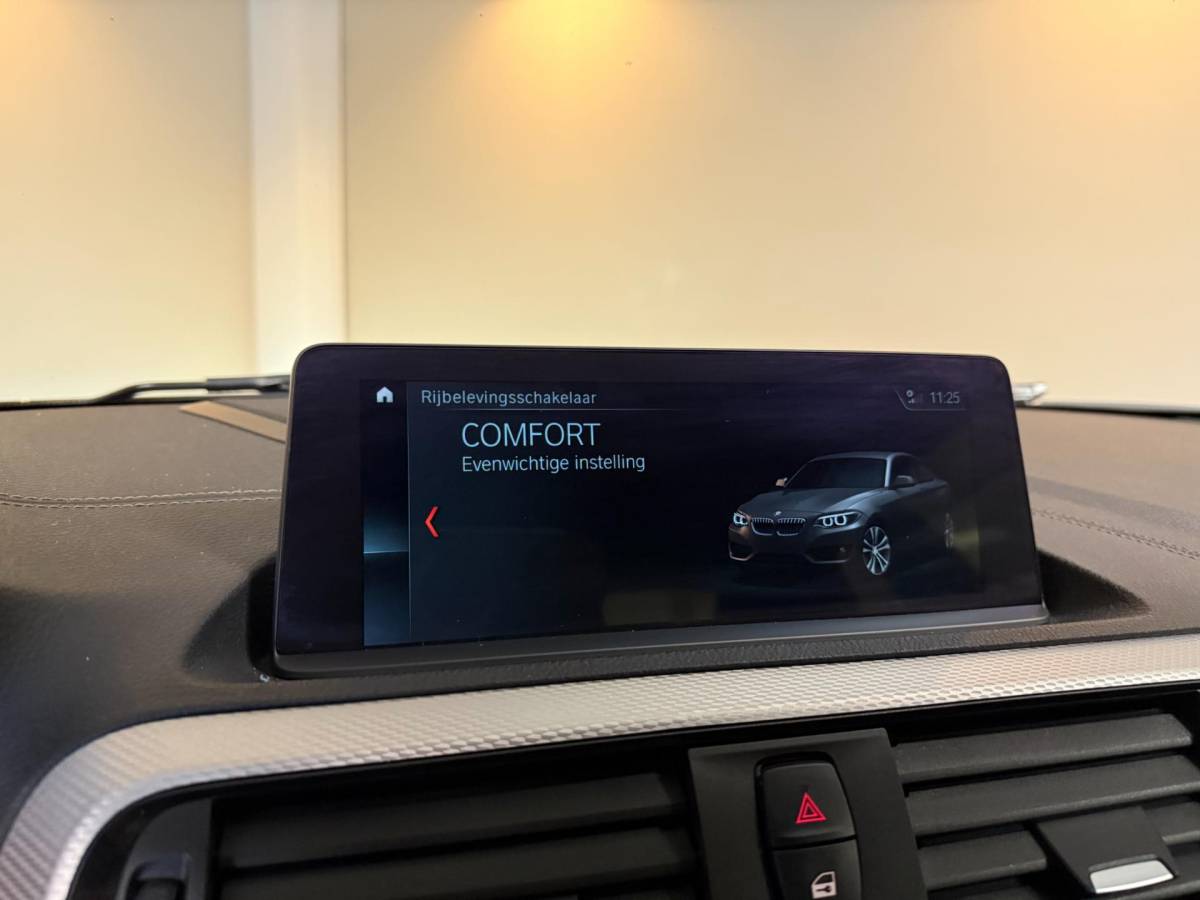 BMW 2 Serie BMW 2-serie Coupé M240i xDrive High Executive *Stage2|446Pk!* Eventuri|Carbon|Carplay