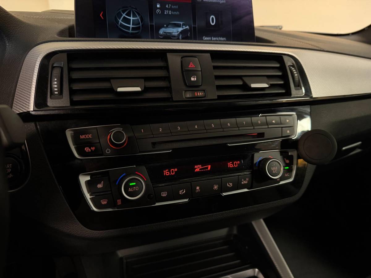 BMW 2 Serie BMW 2-serie Coupé M240i xDrive High Executive *Stage2|446Pk!* Eventuri|Carbon|Carplay