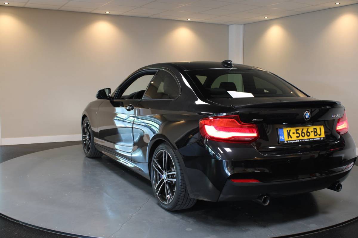 BMW 2 Serie BMW 2-serie Coupé M240i xDrive High Executive *Stage2|446Pk!* Eventuri|Carbon|Carplay