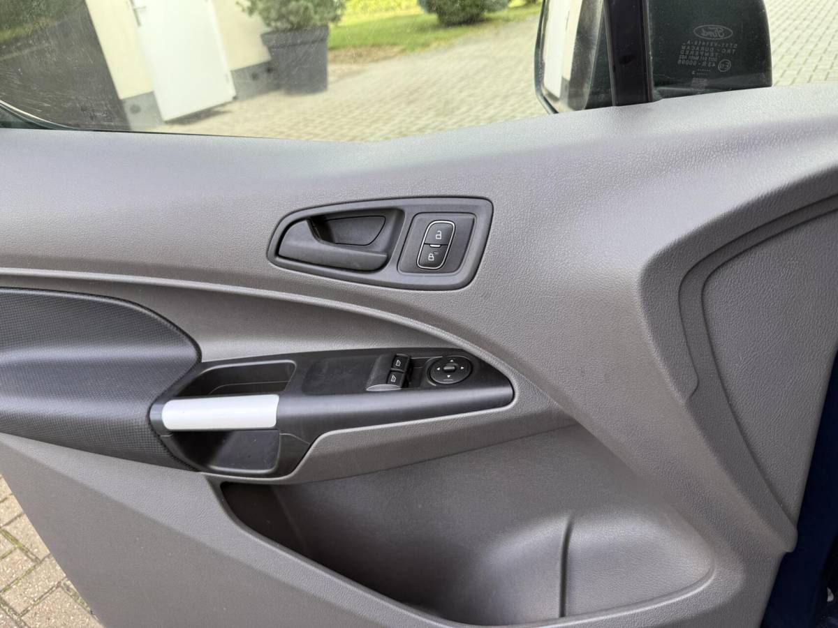Ford Transit Connect Ford Transit Connect 1.5 EcoBlue Automaat Hondenauto 2x Bench/hondenrek
