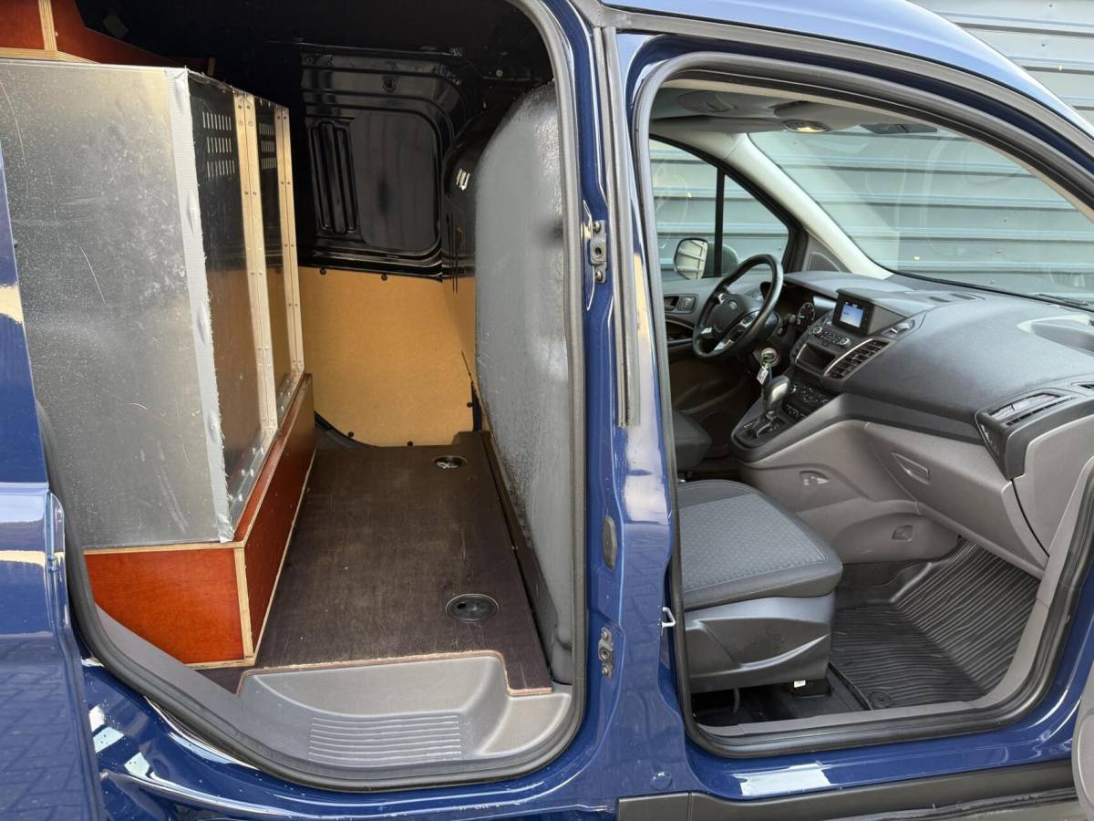Ford Transit Connect Ford Transit Connect 1.5 EcoBlue Automaat Hondenauto 2x Bench/hondenrek
