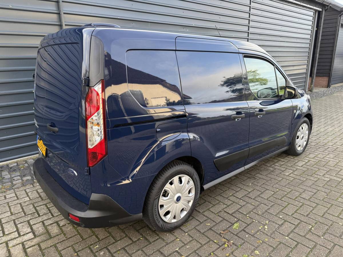 Ford Transit Connect Ford Transit Connect 1.5 EcoBlue Automaat Hondenauto 2x Bench/hondenrek
