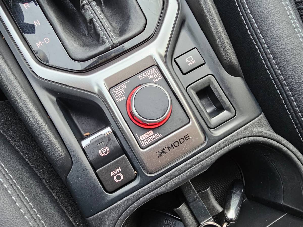 Subaru Forester Subaru Forester 2.0i e-BOXER Luxury | Automaat | Trekhaak | Elek. klep | X Mode | ACC | Stoelverwarming |