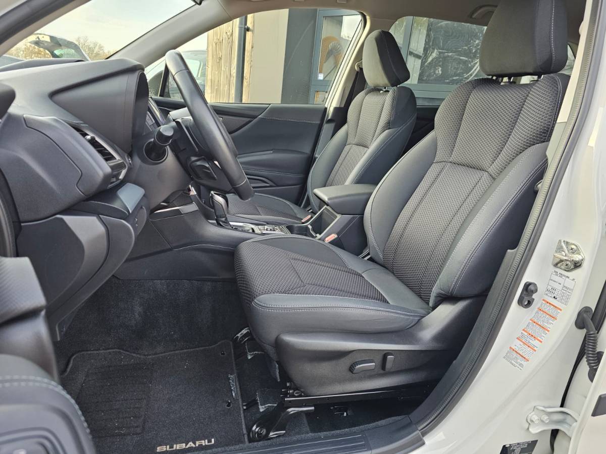 Subaru Forester Subaru Forester 2.0i e-BOXER Luxury | Automaat | Trekhaak | Elek. klep | X Mode | ACC | Stoelverwarming |