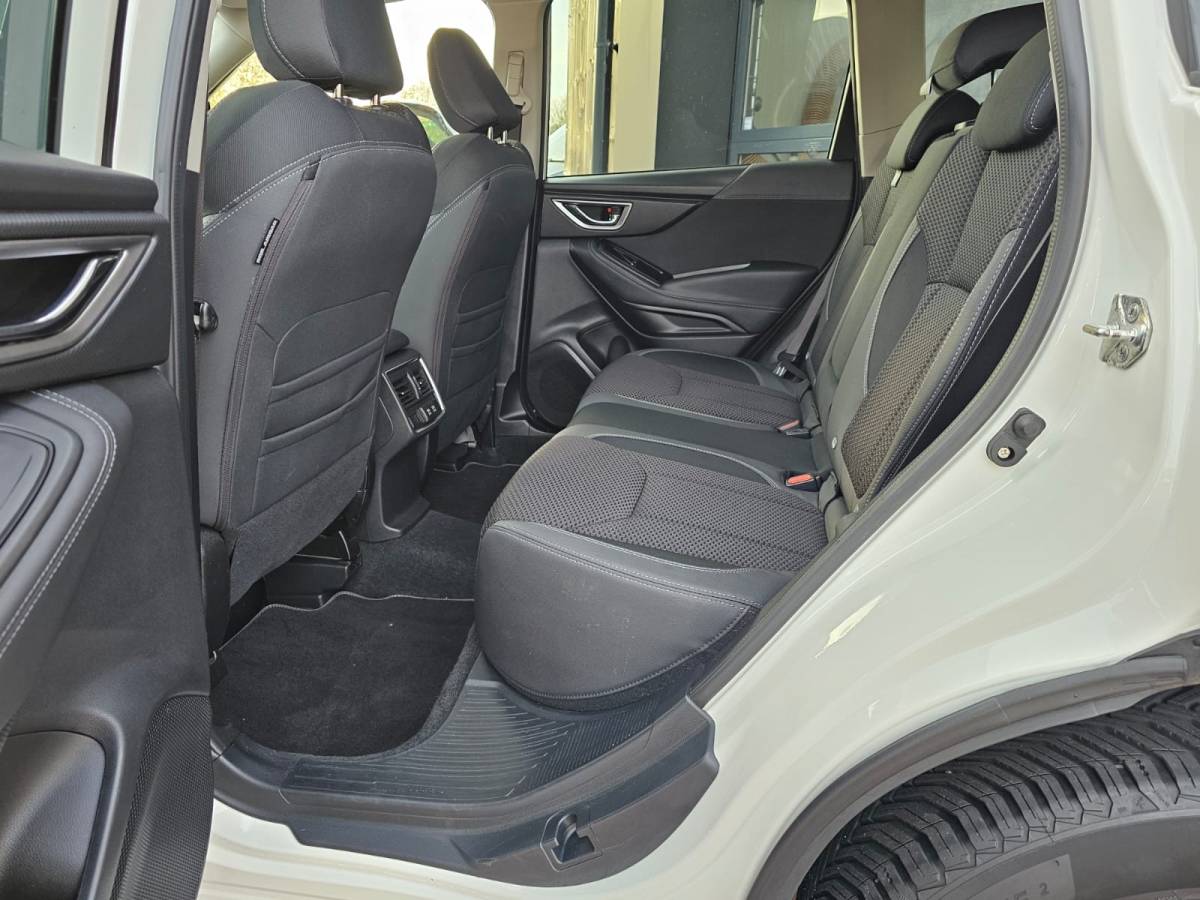 Subaru Forester Subaru Forester 2.0i e-BOXER Luxury | Automaat | Trekhaak | Elek. klep | X Mode | ACC | Stoelverwarming |