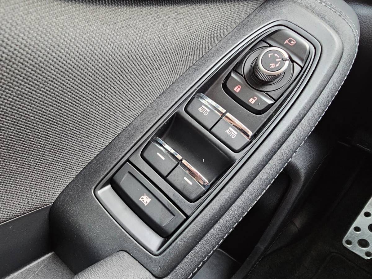 Subaru Forester Subaru Forester 2.0i e-BOXER Luxury | Automaat | Trekhaak | Elek. klep | X Mode | ACC | Stoelverwarming |