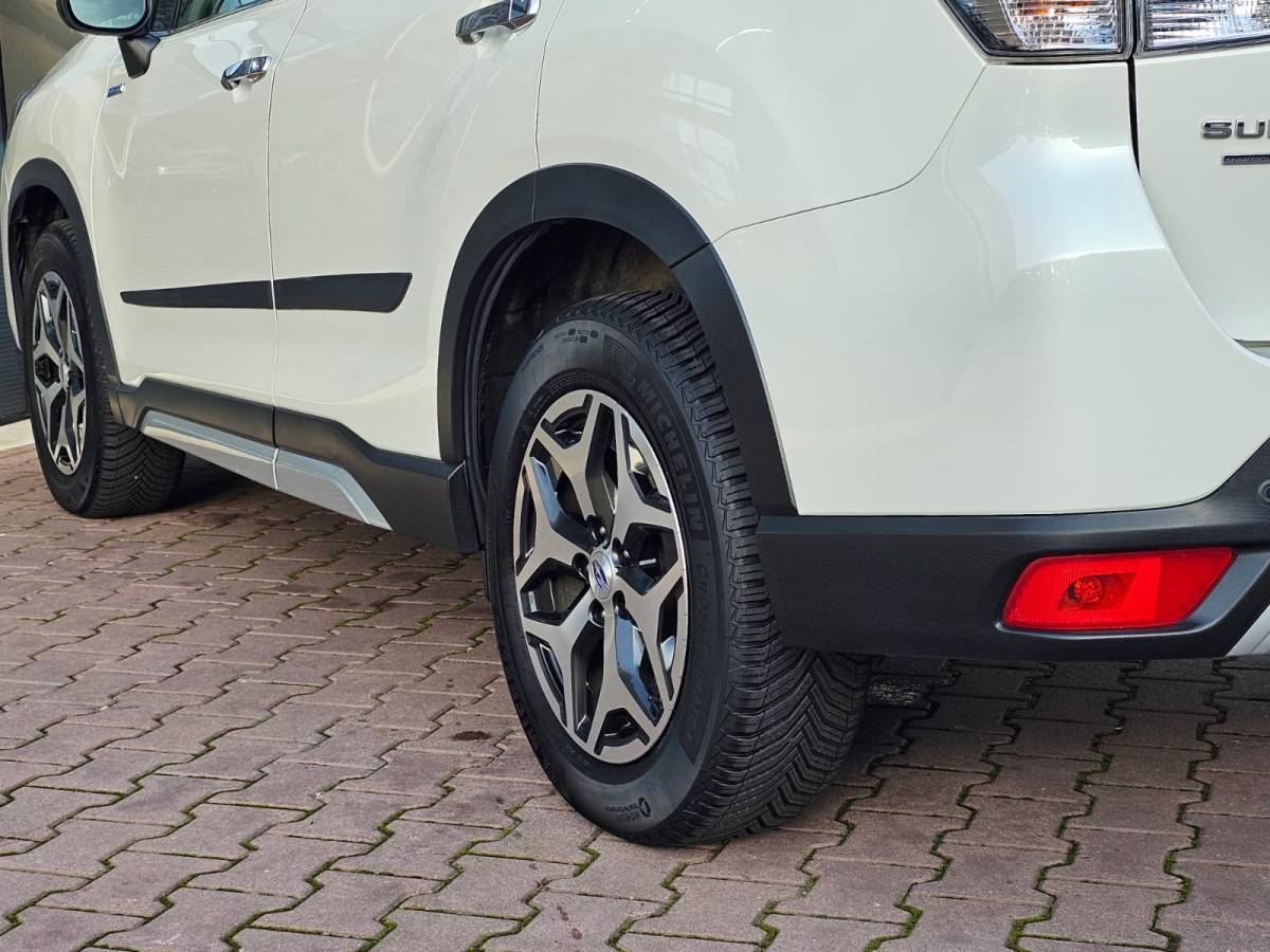 Subaru Forester Subaru Forester 2.0i e-BOXER Luxury | Automaat | Trekhaak | Elek. klep | X Mode | ACC | Stoelverwarming |