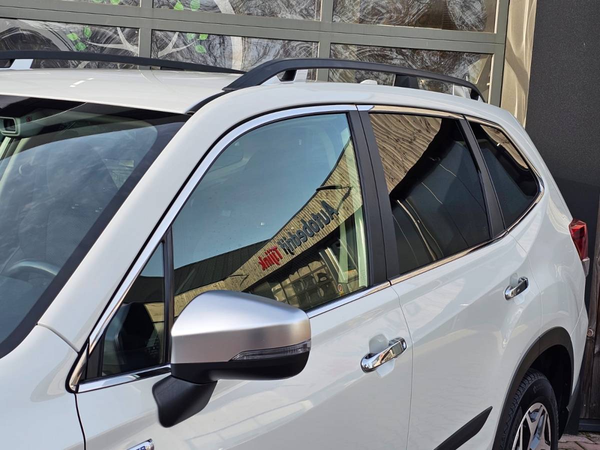 Subaru Forester Subaru Forester 2.0i e-BOXER Luxury | Automaat | Trekhaak | Elek. klep | X Mode | ACC | Stoelverwarming |