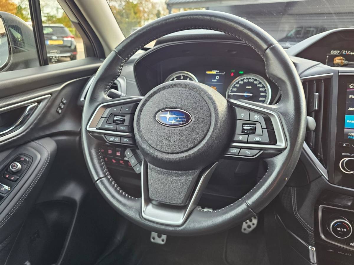Subaru Forester Subaru Forester 2.0i e-BOXER Luxury | Automaat | Trekhaak | Elek. klep | X Mode | ACC | Stoelverwarming |