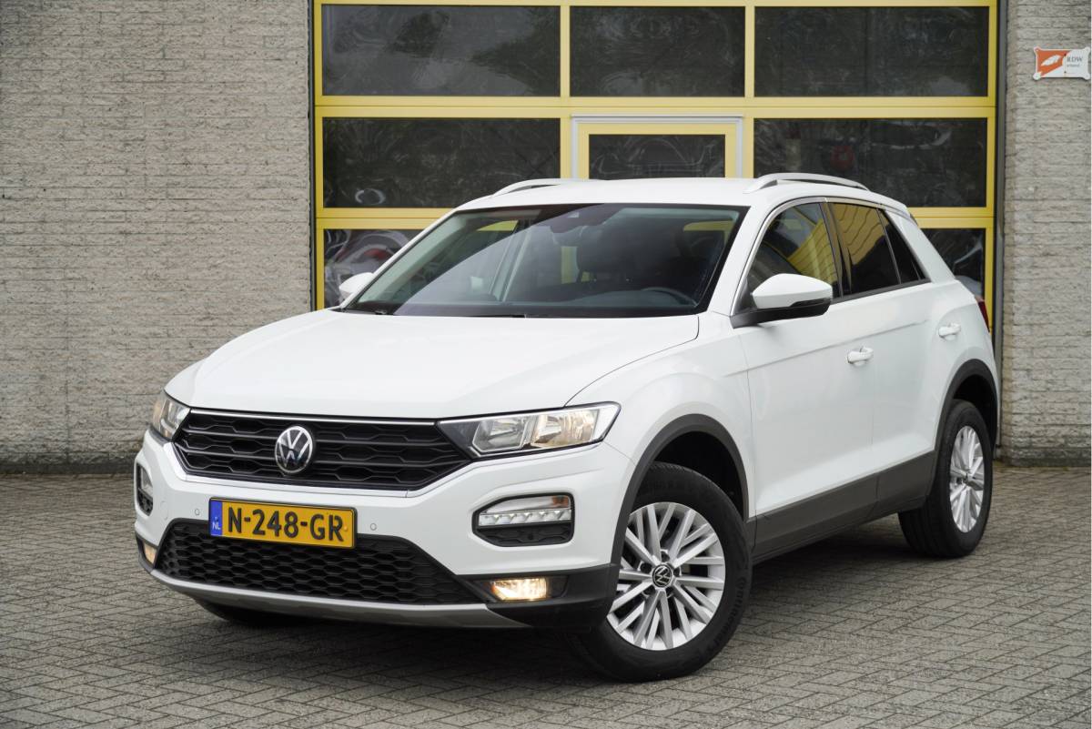 Volkswagen T-Roc Volkswagen T-Roc 1.0 TSI Style BJ2021 Lmv 16″ | Led | Pdc | App-Connect | Navigatie (Niet vrijgeschakeld) | Climate control | Cruise control | Extra getint glas