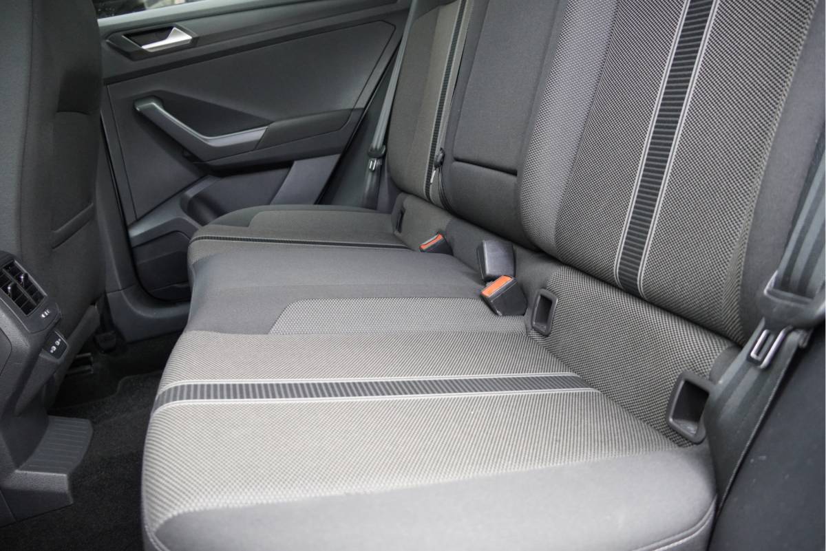 Volkswagen T-Roc Volkswagen T-Roc 1.0 TSI Style BJ2021 Lmv 16″ | Led | Pdc | App-Connect | Navigatie (Niet vrijgeschakeld) | Climate control | Cruise control | Extra getint glas