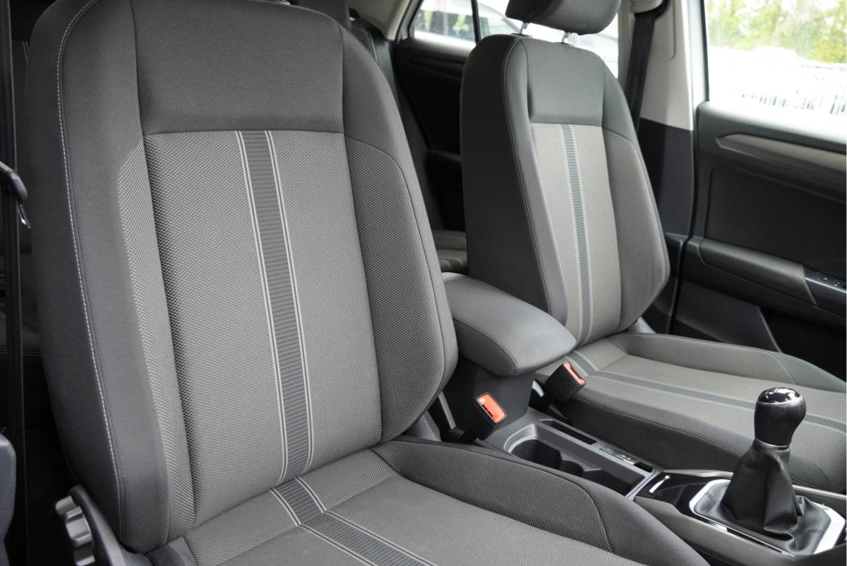 Volkswagen T-Roc Volkswagen T-Roc 1.0 TSI Style BJ2021 Lmv 16″ | Led | Pdc | App-Connect | Navigatie (Niet vrijgeschakeld) | Climate control | Cruise control | Extra getint glas
