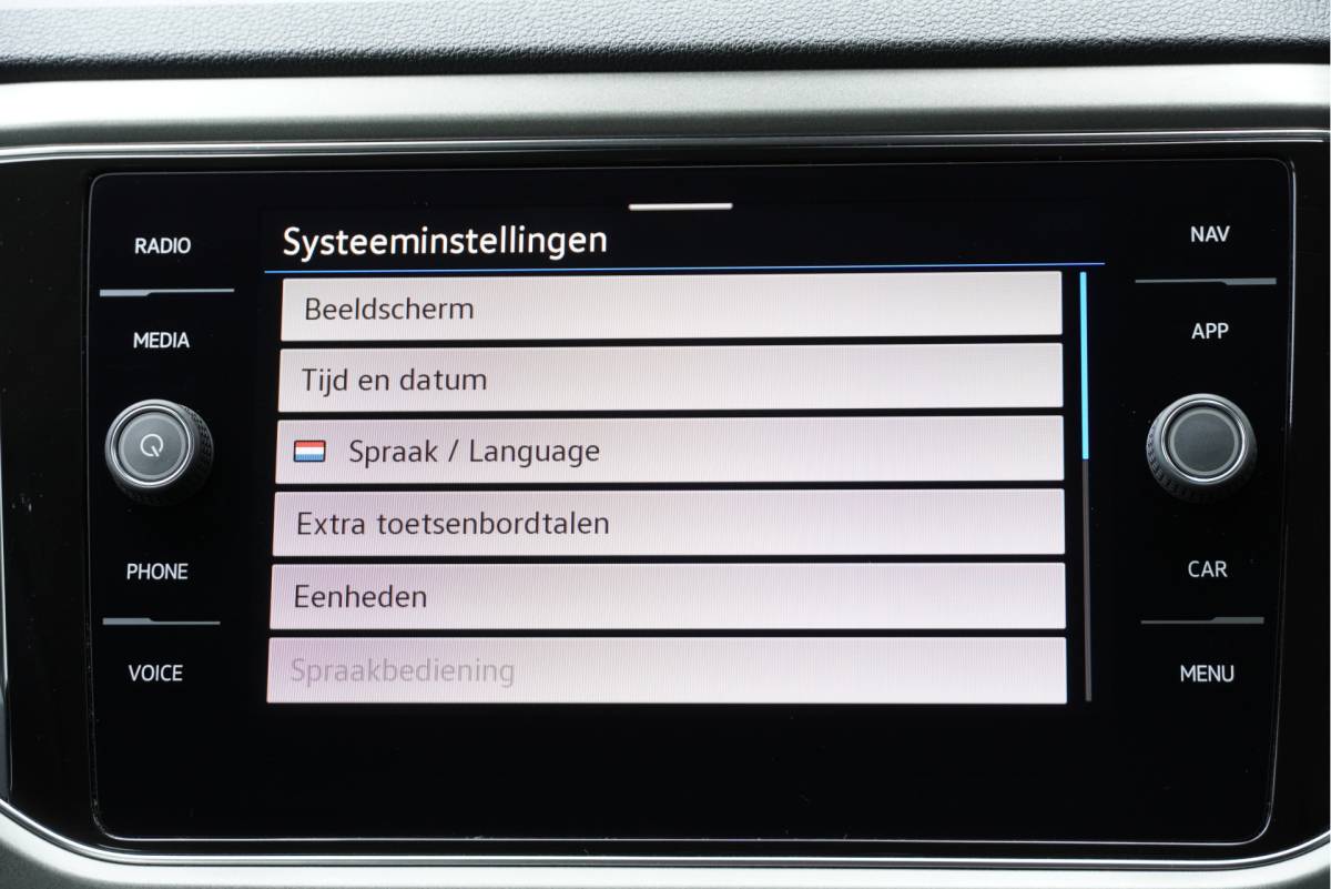 Volkswagen T-Roc Volkswagen T-Roc 1.0 TSI Style BJ2021 Lmv 16″ | Led | Pdc | App-Connect | Navigatie (Niet vrijgeschakeld) | Climate control | Cruise control | Extra getint glas