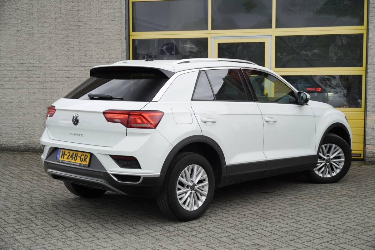 Volkswagen T-Roc Volkswagen T-Roc 1.0 TSI Style BJ2021 Lmv 16″ | Led | Pdc | App-Connect | Navigatie (Niet vrijgeschakeld) | Climate control | Cruise control | Extra getint glas
