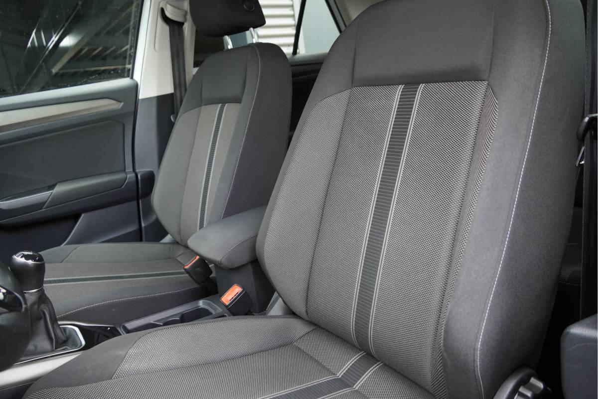 Volkswagen T-Roc Volkswagen T-Roc 1.0 TSI Style BJ2021 Lmv 16″ | Led | Pdc | App-Connect | Navigatie (Niet vrijgeschakeld) | Climate control | Cruise control | Extra getint glas