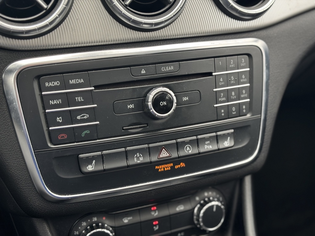 Mercedes-Benz CLA Mercedes-benz CLA-klasse Shooting Brake 200 OrangeArt Edition Camera Panorama Bluetooth