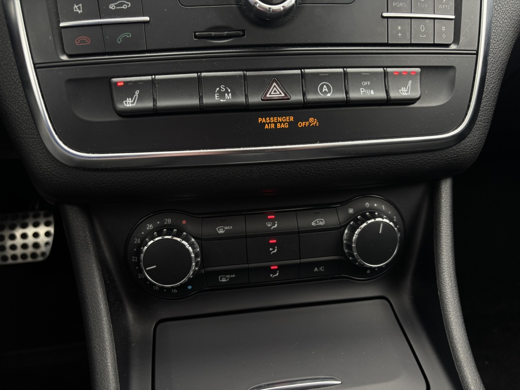 Mercedes-Benz CLA Mercedes-benz CLA-klasse Shooting Brake 200 OrangeArt Edition Camera Panorama Bluetooth
