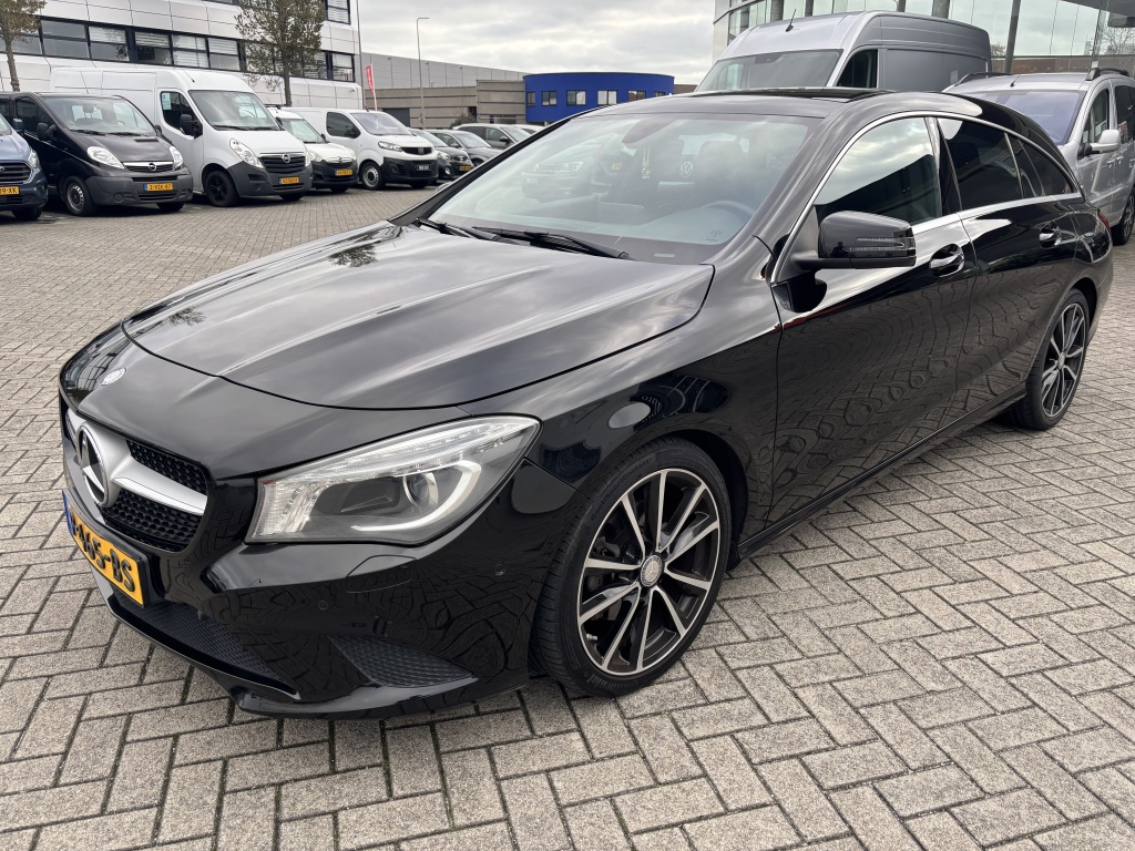 Mercedes-Benz CLA Mercedes-benz CLA-klasse Shooting Brake 200 OrangeArt Edition Camera Panorama Bluetooth