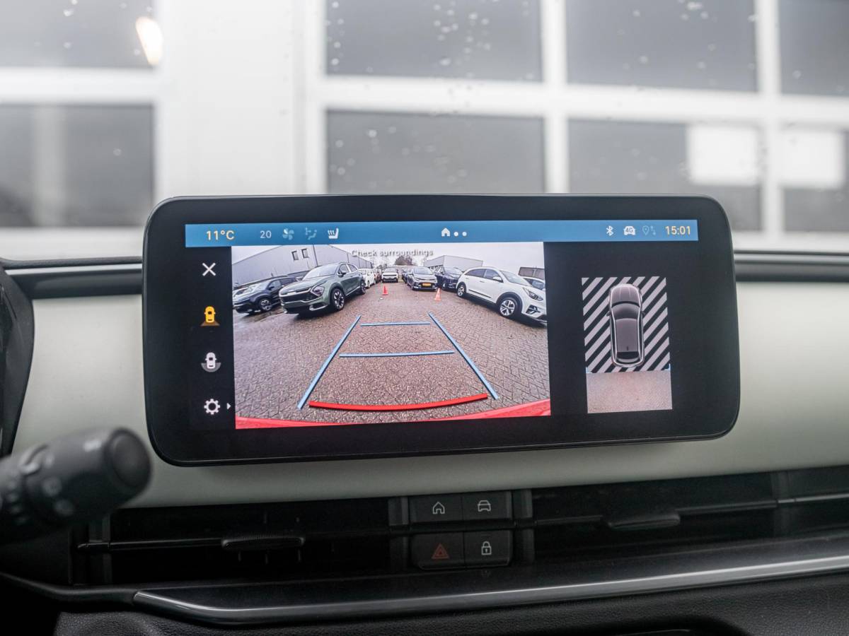 Fiat 600e Fiat 600e La Prima 54 kWh | 17% Bijtelling | Carplay | Elek. Stoel | Stoelverwarming | Keyless | LED | Clima
