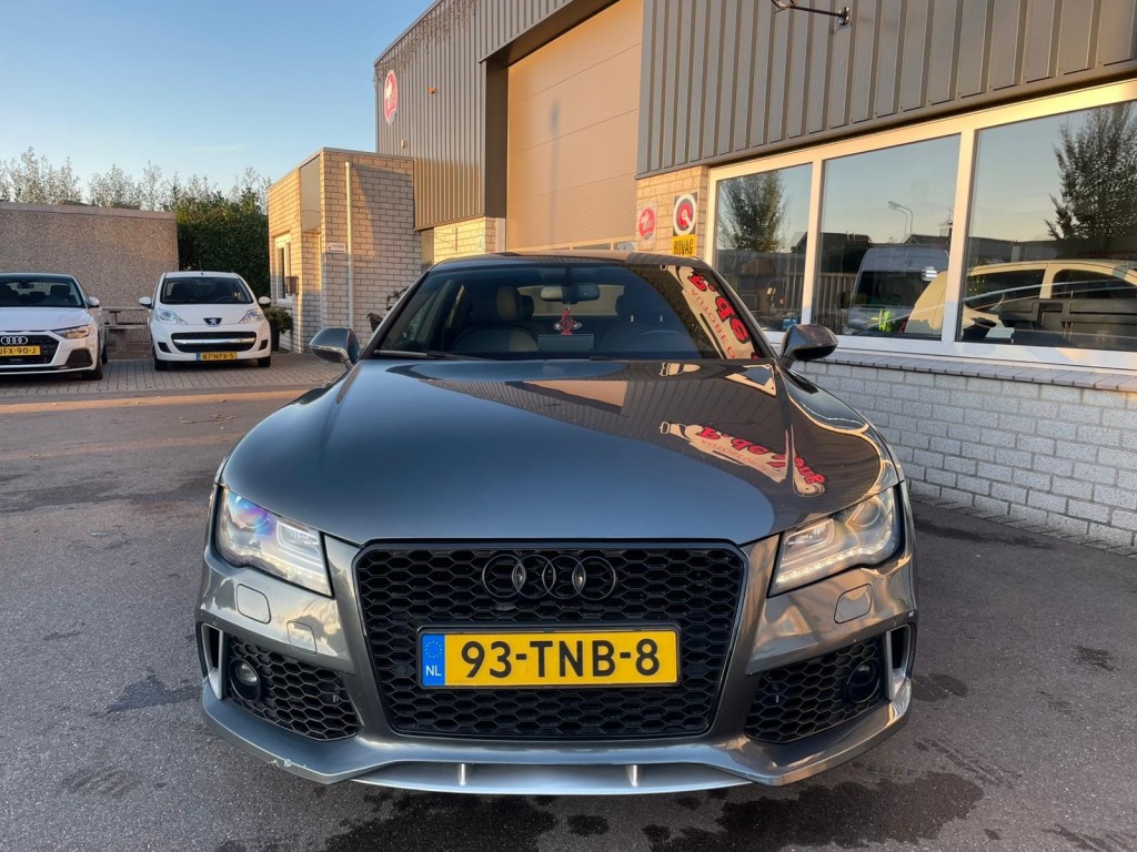Audi A7 Audi A7 3.0 TDI S-line RS7 look Youngtimer Quattro Stoelverwarming Actieve spoiler Camera