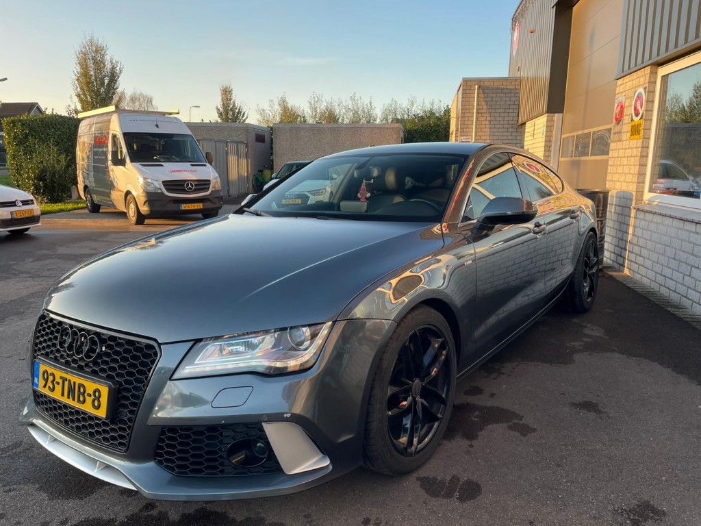 Audi A7 Audi A7 3.0 TDI S-line RS7 look Youngtimer Quattro Stoelverwarming Actieve spoiler Camera