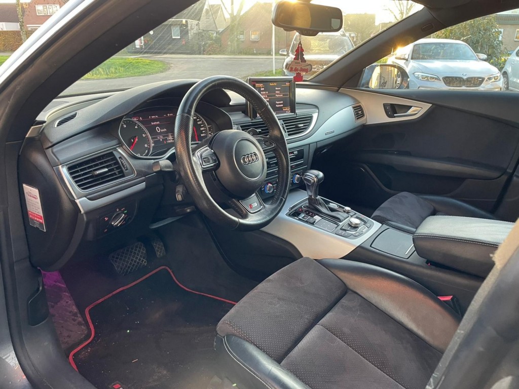 Audi A7 Audi A7 3.0 TDI S-line RS7 look Youngtimer Quattro Stoelverwarming Actieve spoiler Camera