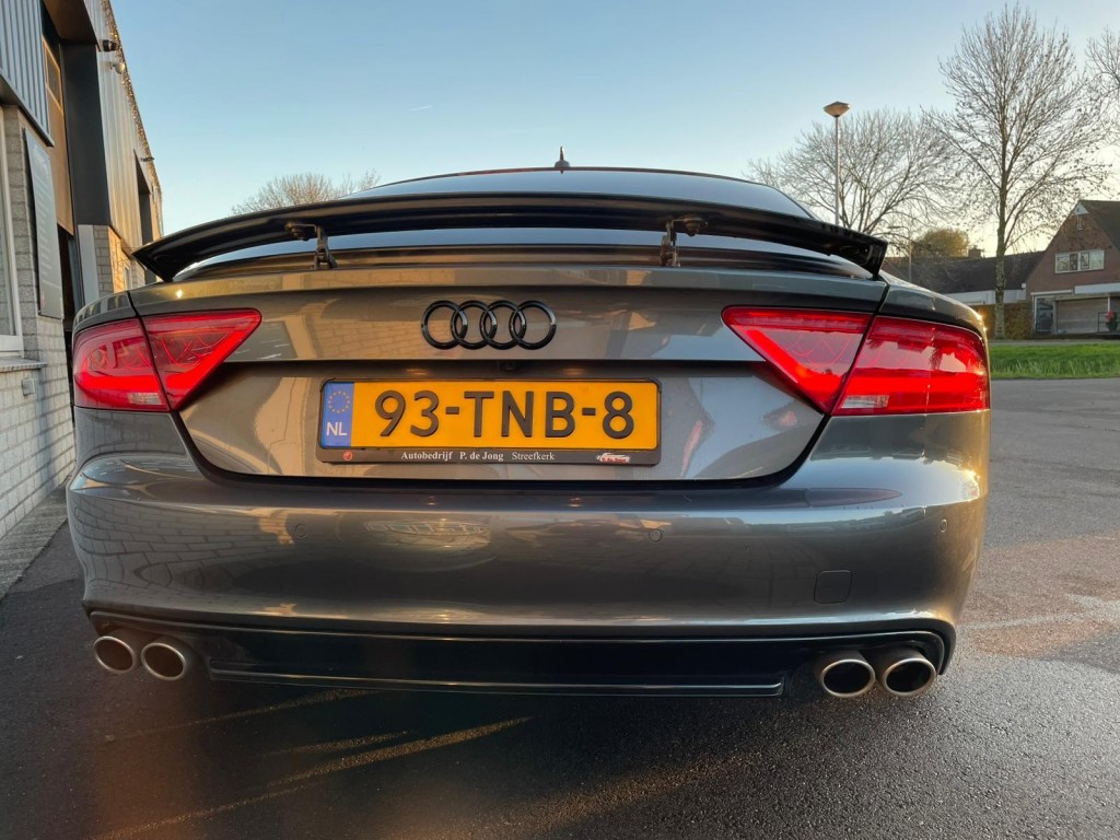 Audi A7 Audi A7 3.0 TDI S-line RS7 look Youngtimer Quattro Stoelverwarming Actieve spoiler Camera