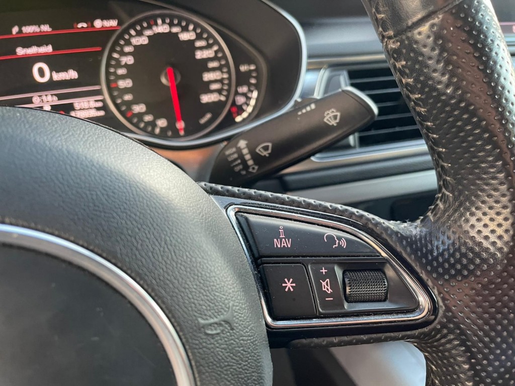 Audi A7 Audi A7 3.0 TDI S-line RS7 look Youngtimer Quattro Stoelverwarming Actieve spoiler Camera