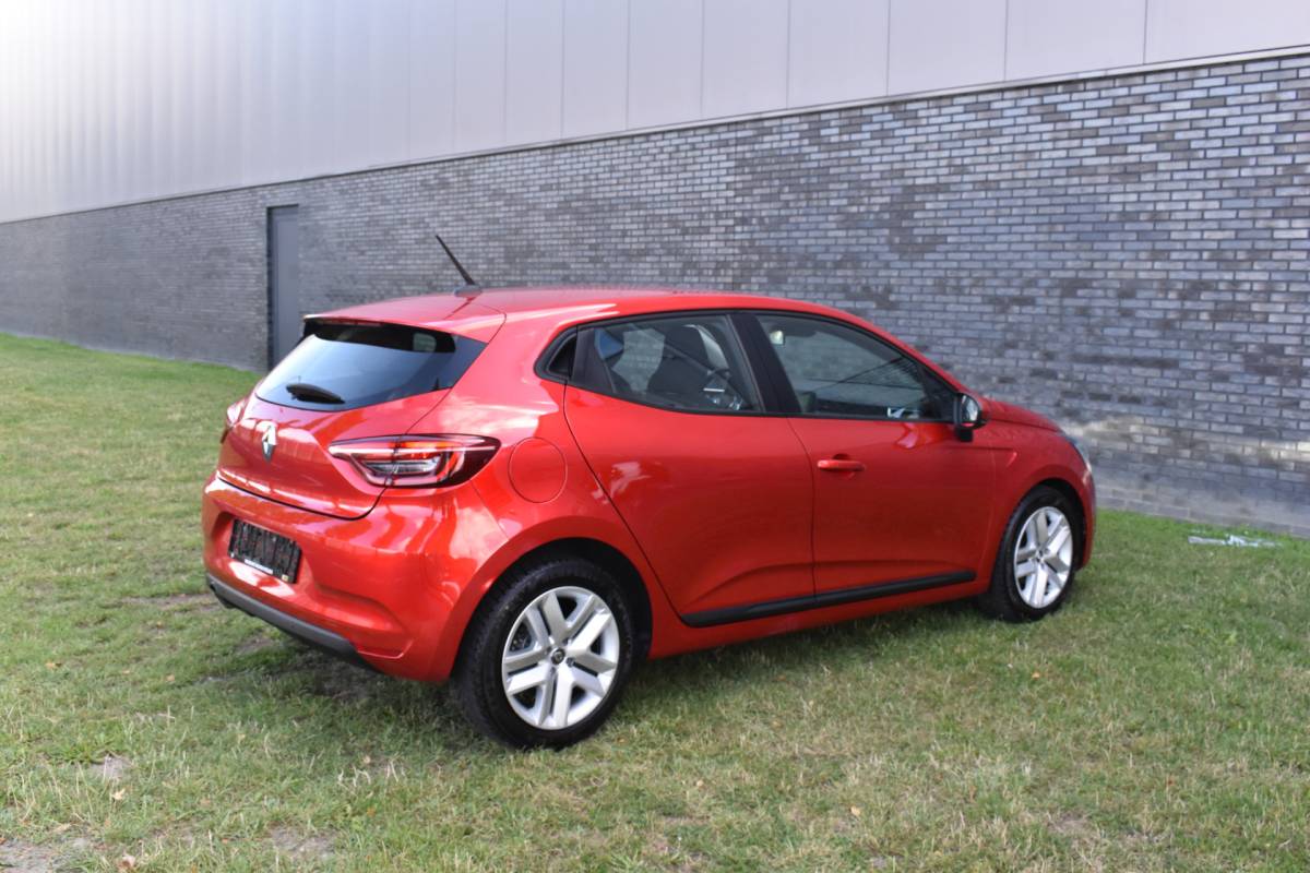 Renault Clio Renault Clio 1.0 TCe Bi-Fuel Zen G3 Gas dus super voordelig rijden 215,- per 3 maanden wegenbelasting Prijs incl. btw Gas kost 0,83 cent per liter