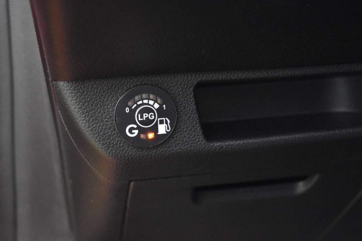 Renault Clio Renault Clio 1.0 TCe Bi-Fuel Zen G3 Gas dus super voordelig rijden 215,- per 3 maanden wegenbelasting Prijs incl. btw Gas kost 0,83 cent per liter