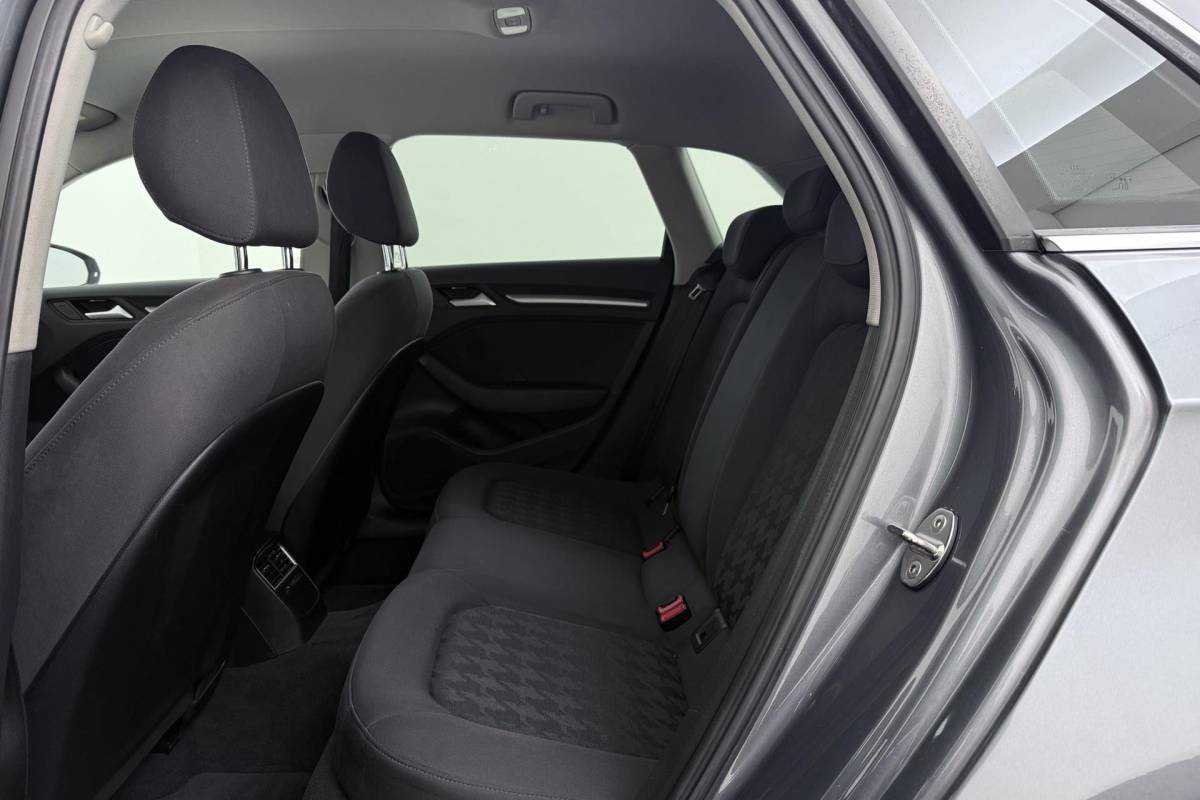 Audi A3 Audi A3 Sportback 1.2 TFSI Adrenalin S-Line | Org NL | Climate Control | Cruise Control |