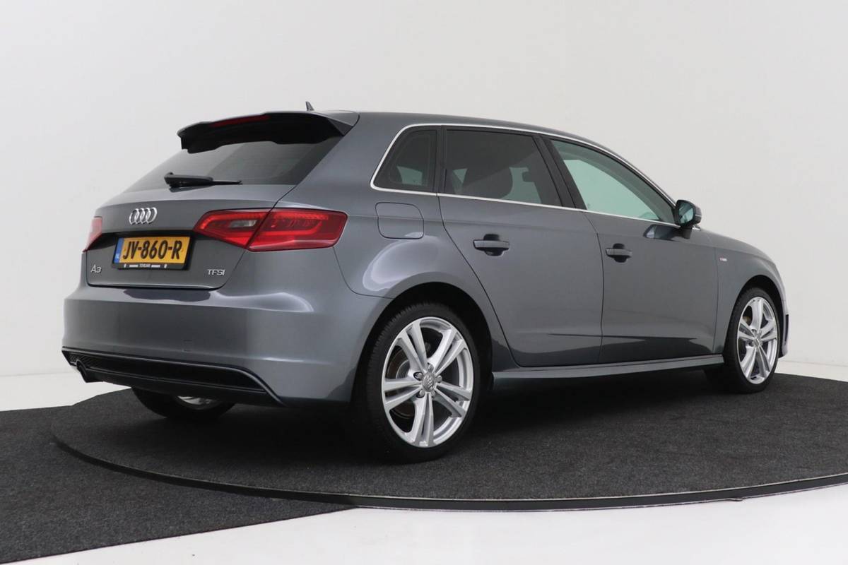 Audi A3 Audi A3 Sportback 1.2 TFSI Adrenalin S-Line | Org NL | Climate Control | Cruise Control |